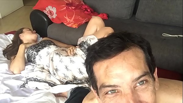 164 – Em đĩ Pháp biết cách chuẩn bị để được địt sướng, liếm đít, nói tục, đét mông