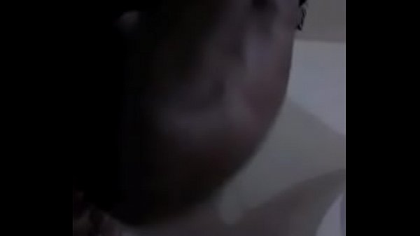 Đừng bật đèn nhé Don’t let the lights on