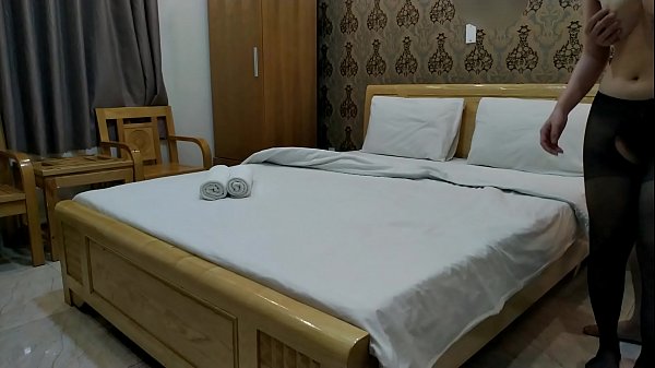 Lừa Em Vào Công Ty Ma Ký Hợp Đồng Rồi Dắt Vào Khách Sạn