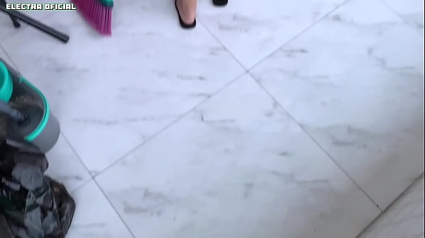 I hired this maid, she provoked me, I couldn’t stand her ass