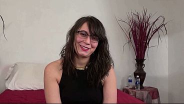 Casting milf nghiệp dư ngực to mông phệ bị cặc lớn địt lồn chặt tơi tả
